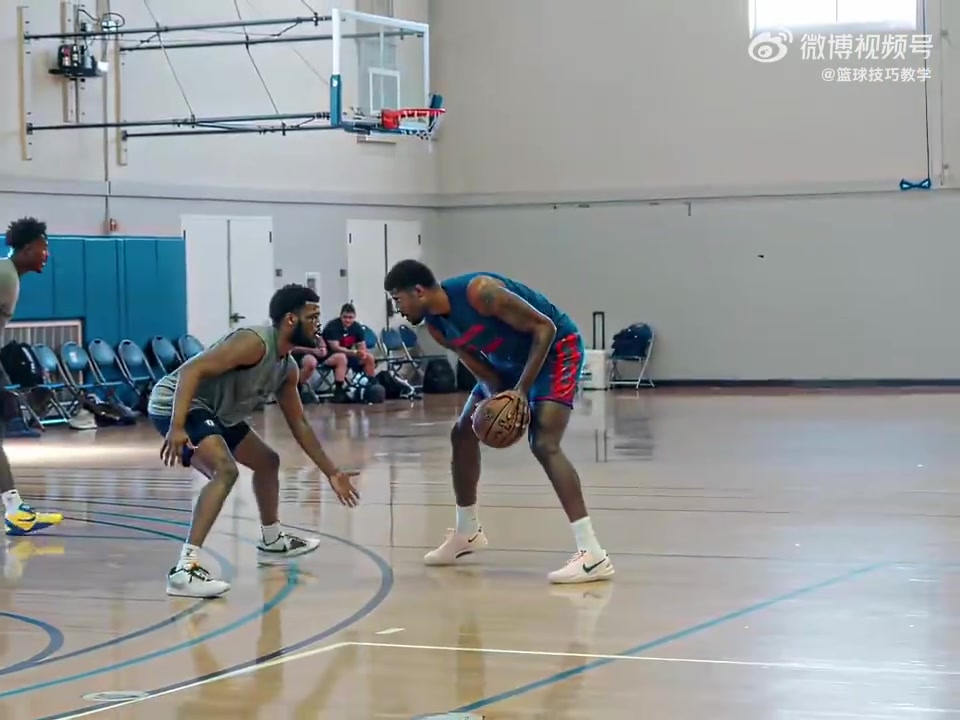 已经有多久没有在球场上见到保罗-乔治了